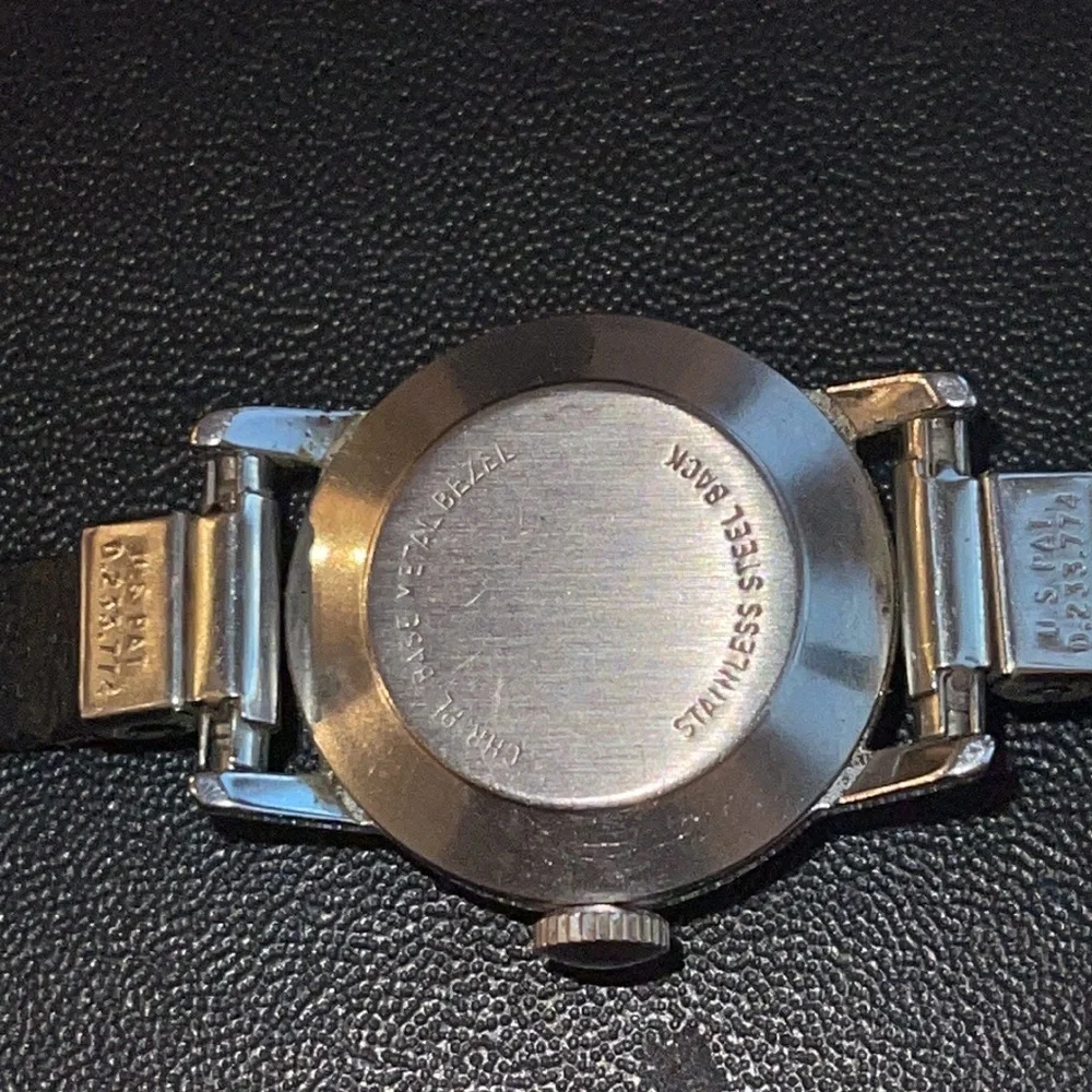 Disney 🔥🔥🔥 - Rare Vintage Ingersoll Mickey Mouse watch. Pre 1960. 🔥🔥🔥